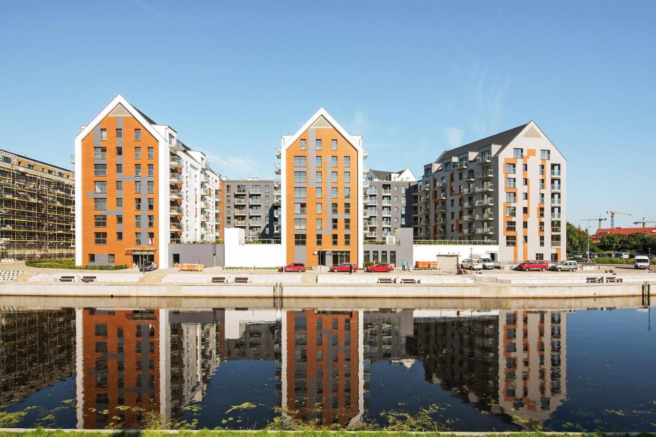 Aura Island Riverside By Downtown Apartments Гданск Екстериор снимка